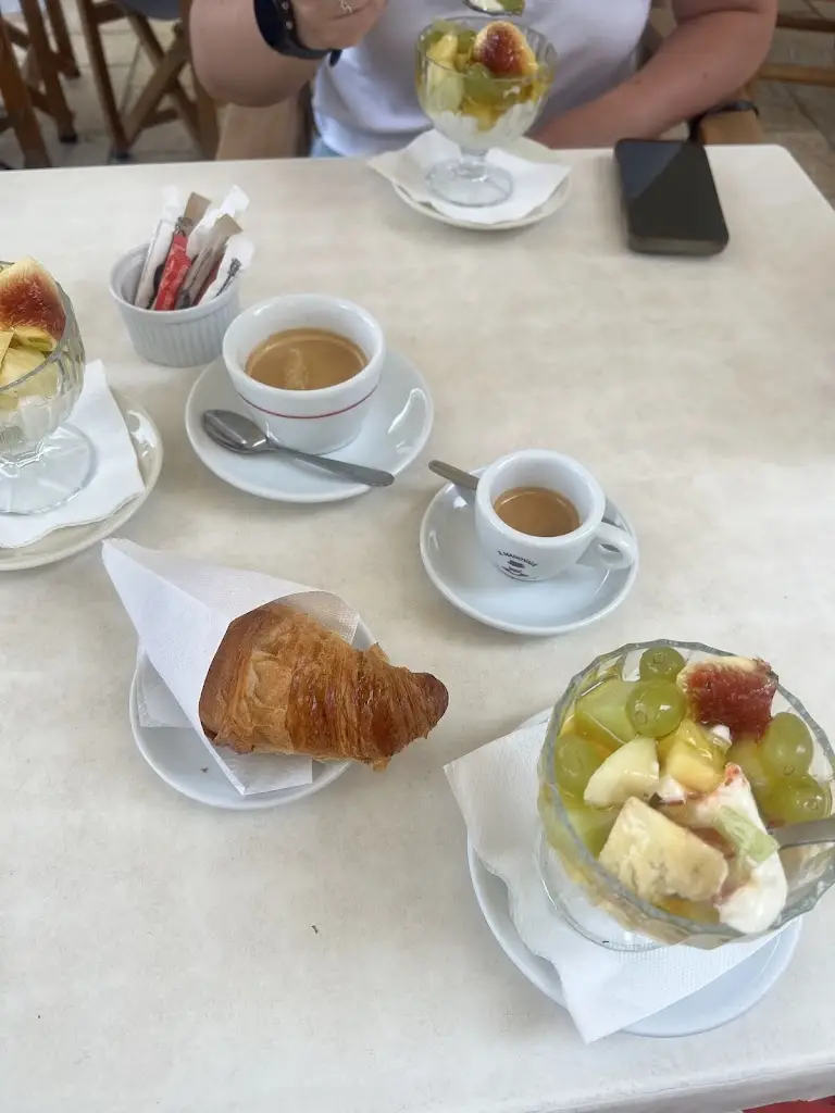 Cafe Italiano_Gáïos_slider_image_3