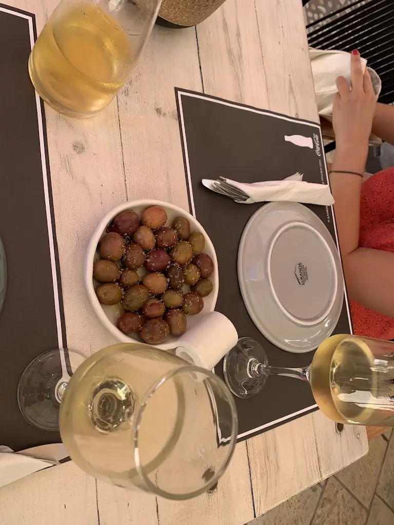 Menü_Fanalino Restaurant Bar_Gáïos_Bild_9