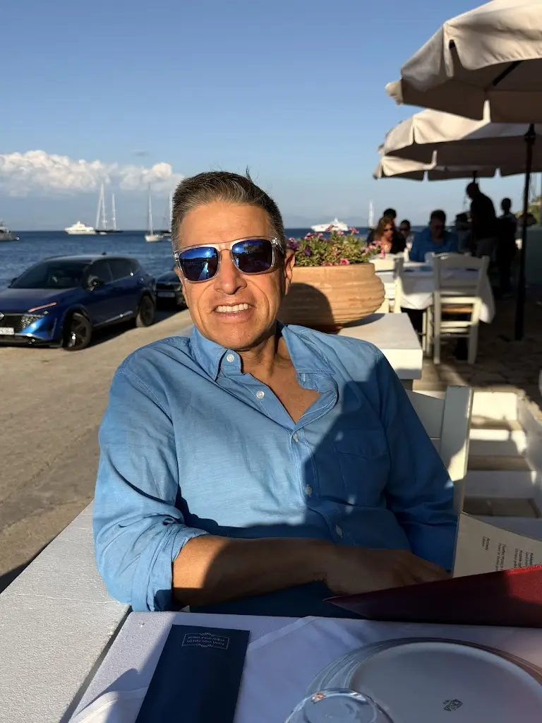 Peter Morrison_GENESIS Restaurant_Gáïos_Bewertung