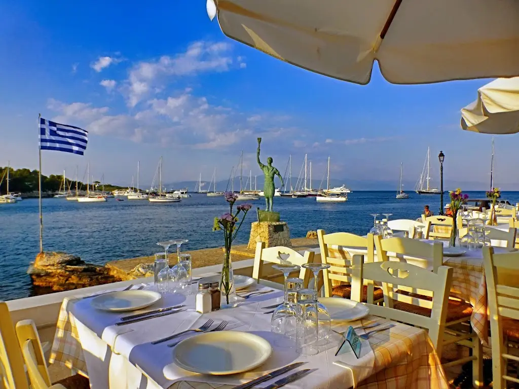 GENESIS Restaurant_Gáïos_slider_image_1