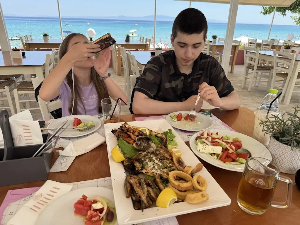 sergo kuparadze_Korali Seafood Restaurant_Kallithéa_review