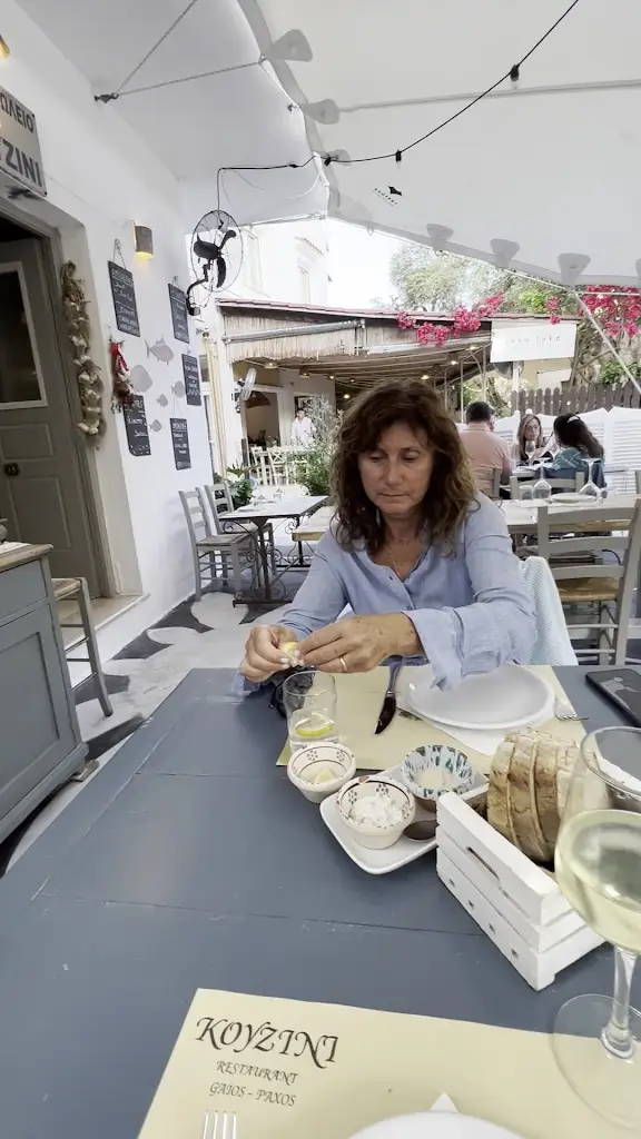 KOuzini Restaurant in Gáïos