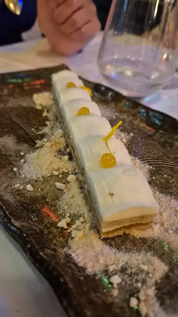 Kriszta Margitics_O GIROS TON PAXON_Gáïos_review