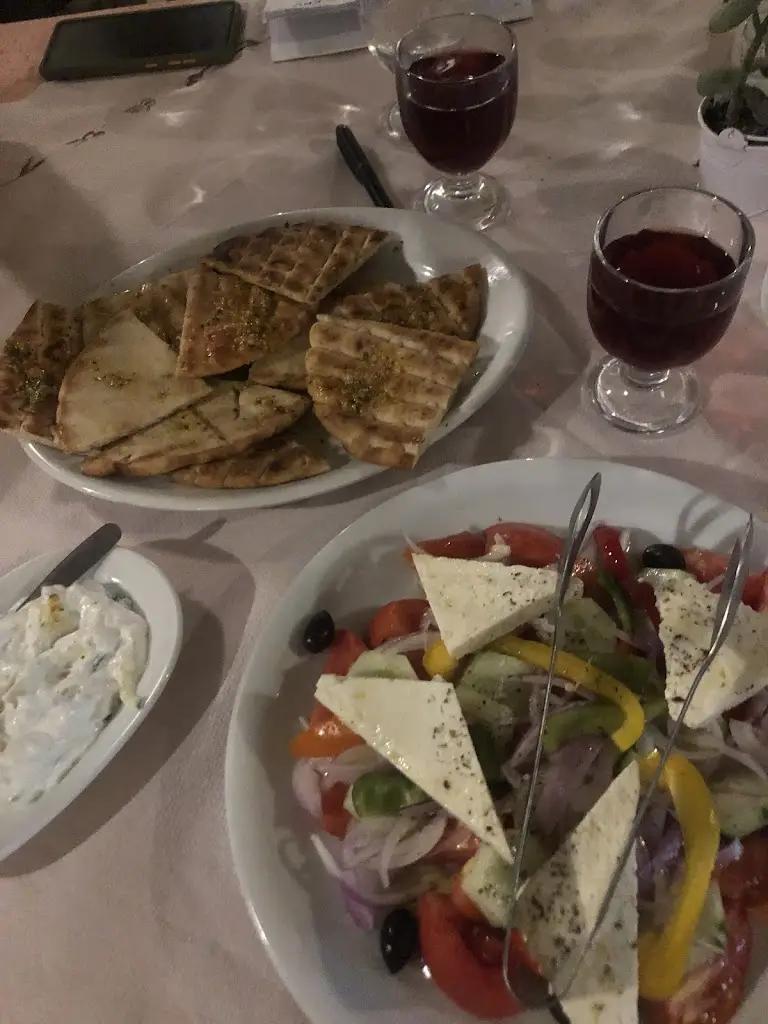 Taverna - Grill Room Spiros_Kynopiástes_slider_image_3