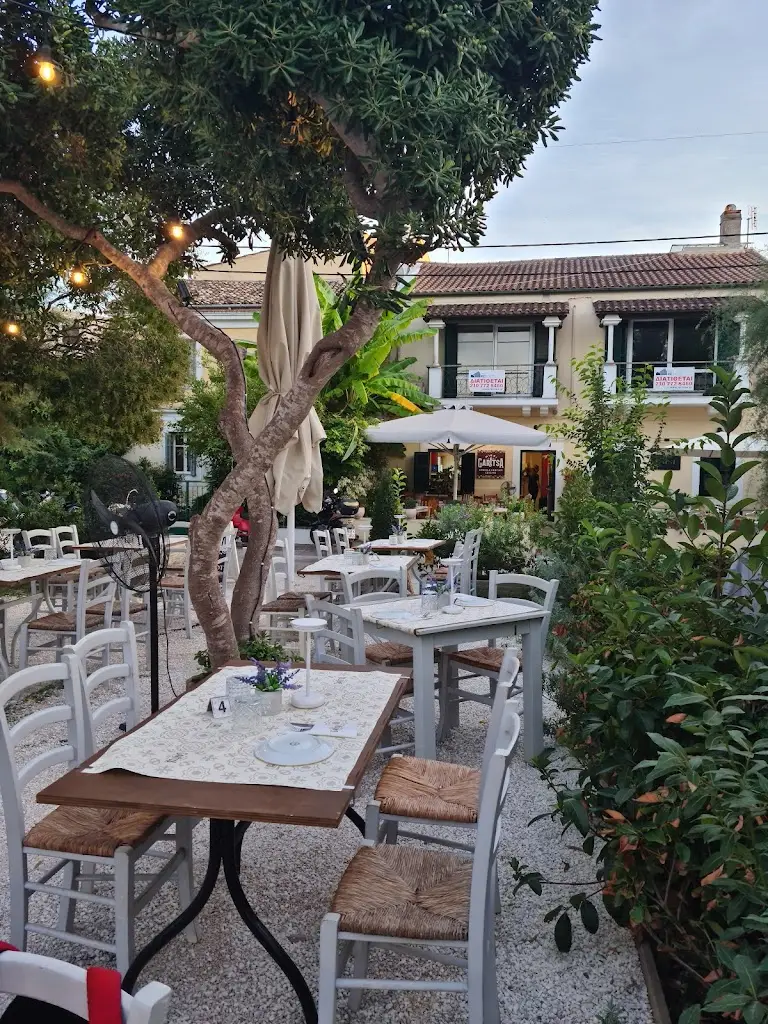 Mikri Garitsa_Kynopiástes_slider_image_1