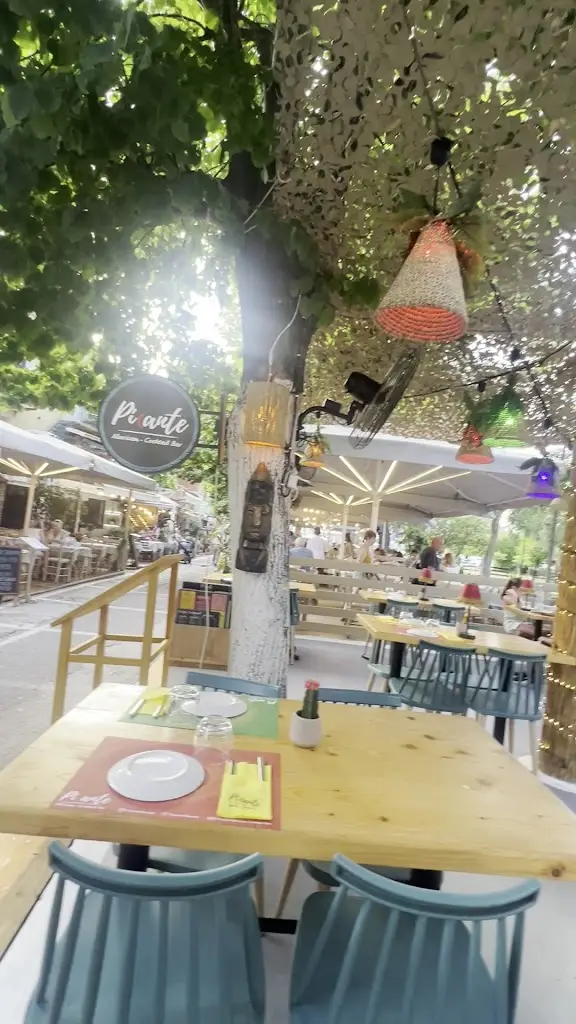 Flora's Restaurant_Kynopiástes_slider_image_2