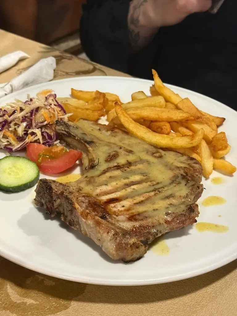 Aleksandra Możejko_Captain George_Kynopiástes_Bewertung