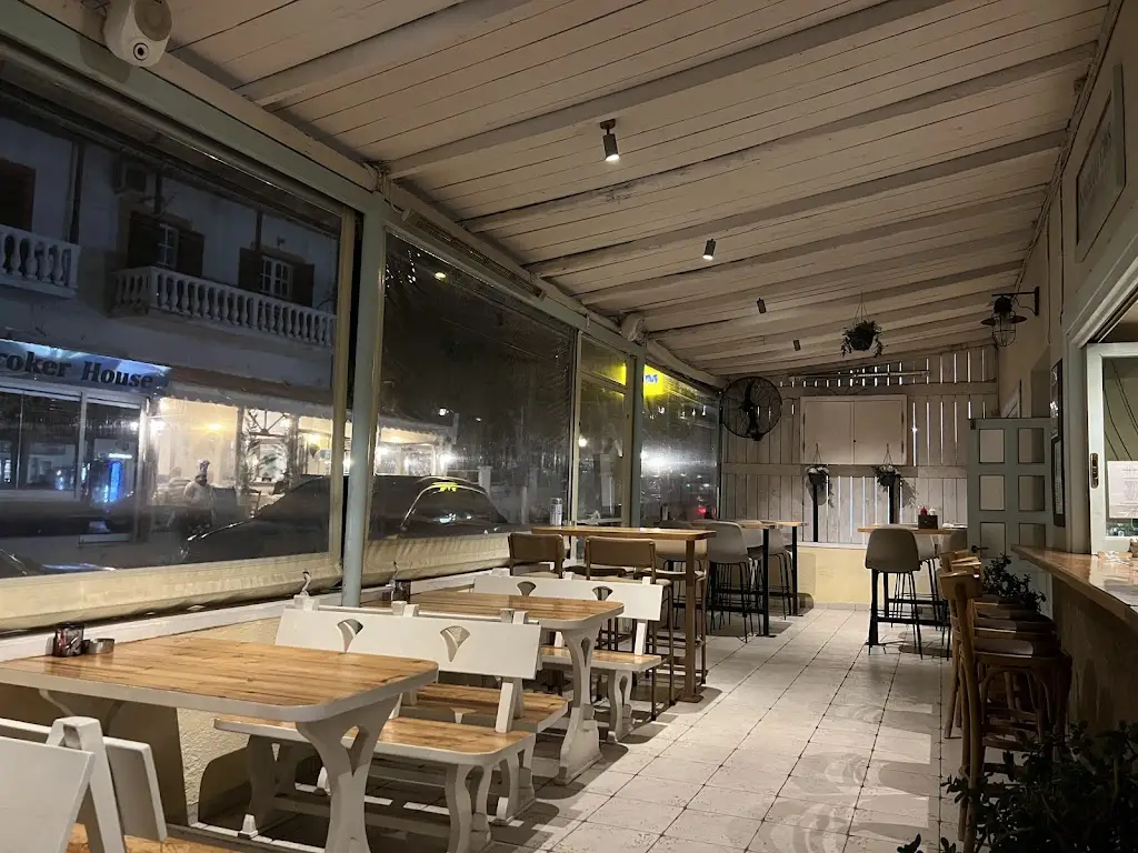 The Navigators_Kontokáli_slider_image_1