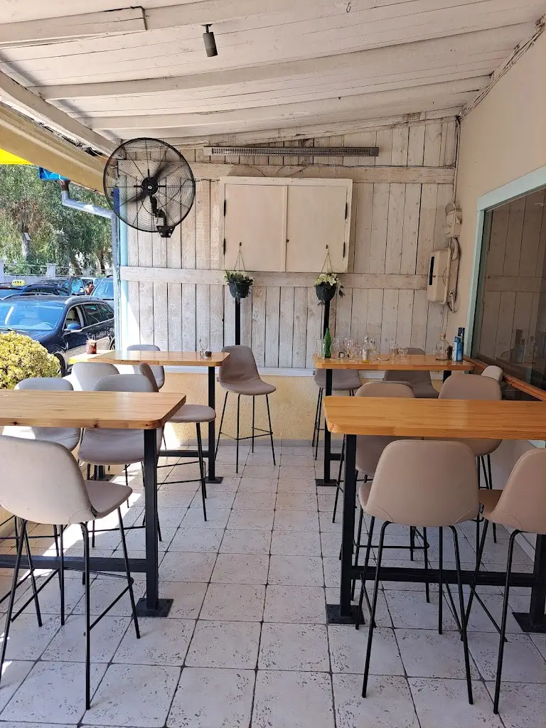 The Navigators_Kontokáli_slider_image_3