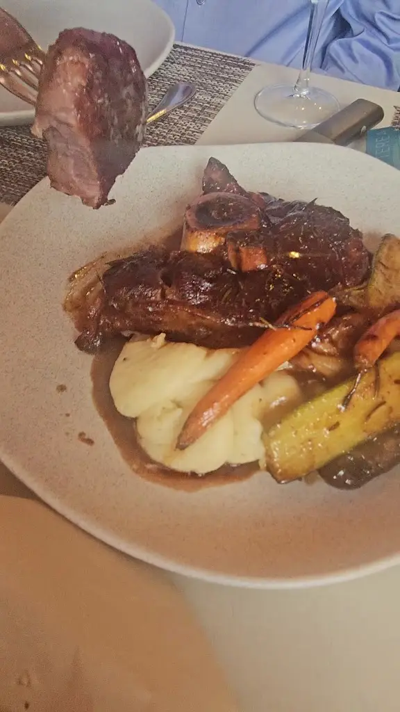 Wood Restaurant_Kifisiá_slider_image_2