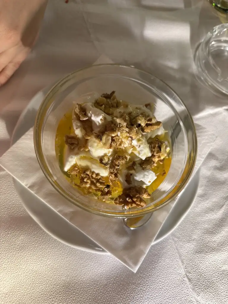 Andrea Lilia Carroll_Taverna - Grill Room KERKYRA_Kontokáli_Bewertung