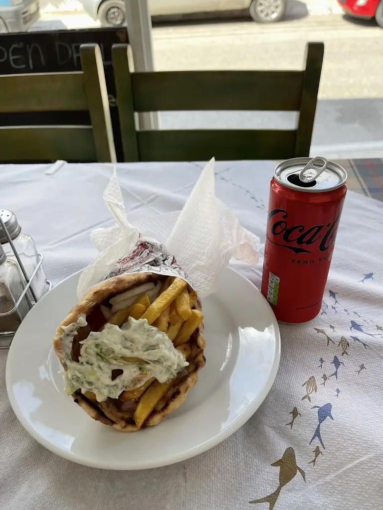 Menü_PitaPita (ΠΕΙΡΑΤΕΣ)_Kontokáli_Bild_5