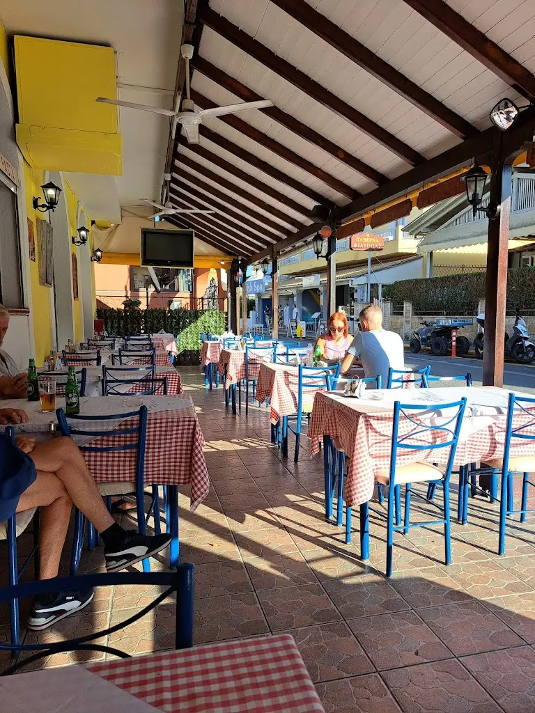 TZOYMERKA Grill House_Kontokáli_slider_image_2