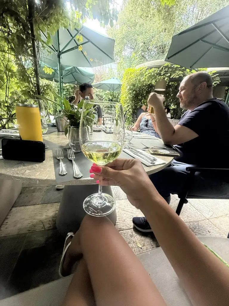 Analyn Briones_NATU Restaurant_Kifisiá_Bewertung