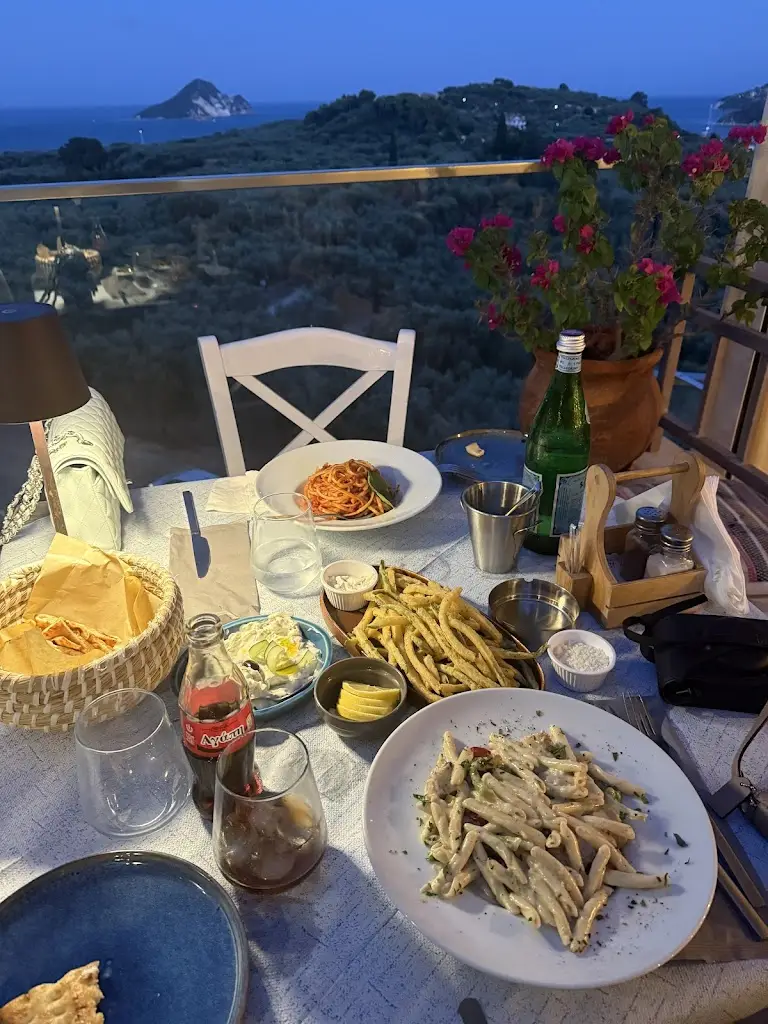 yonca weber_The Windmill_Lithakiá_Bewertung