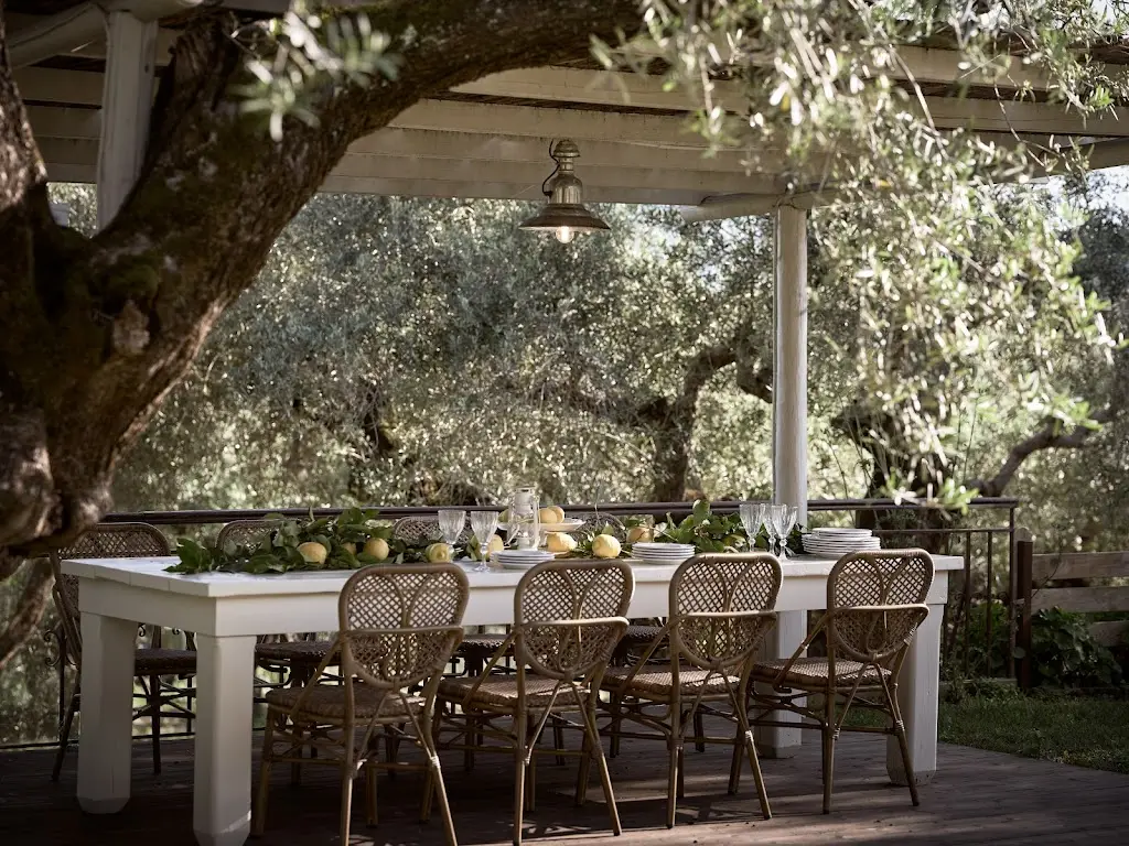 Zefki Leeda's Slow Living Restaurant in Lithakiá