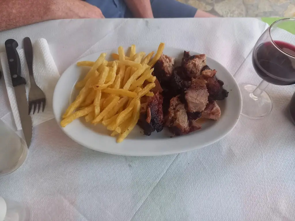 Geustiko_Lefkímmi_slider_image_3