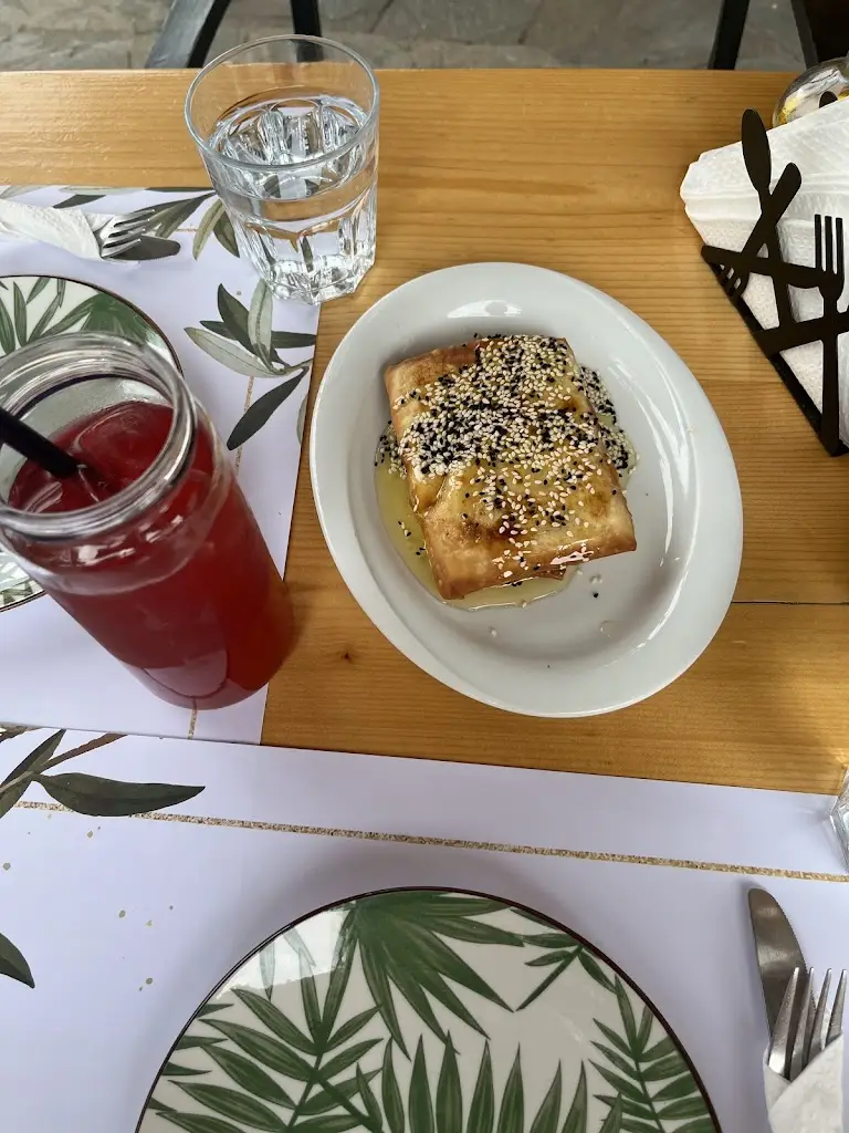 Menü_Στην πλατεία_Lefkímmi_Bild_4