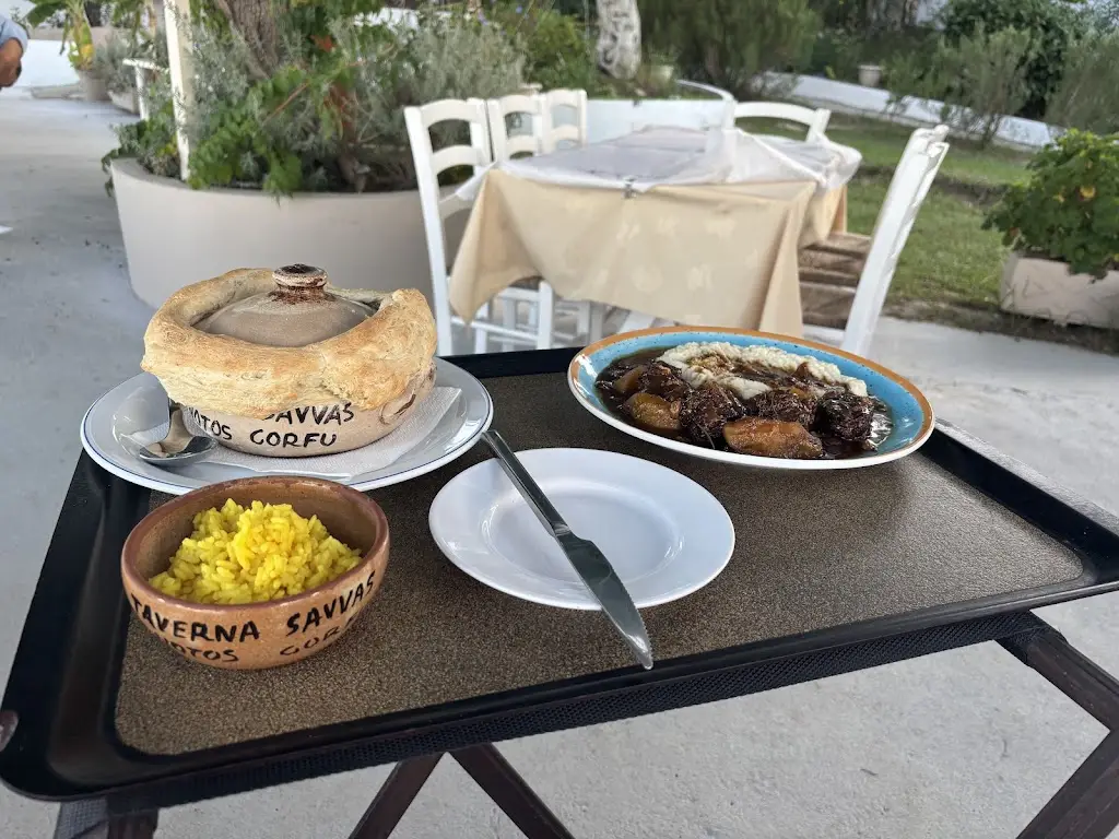 SAVVAS TAVERNA-BAR_Lefkímmi_slider_image_3