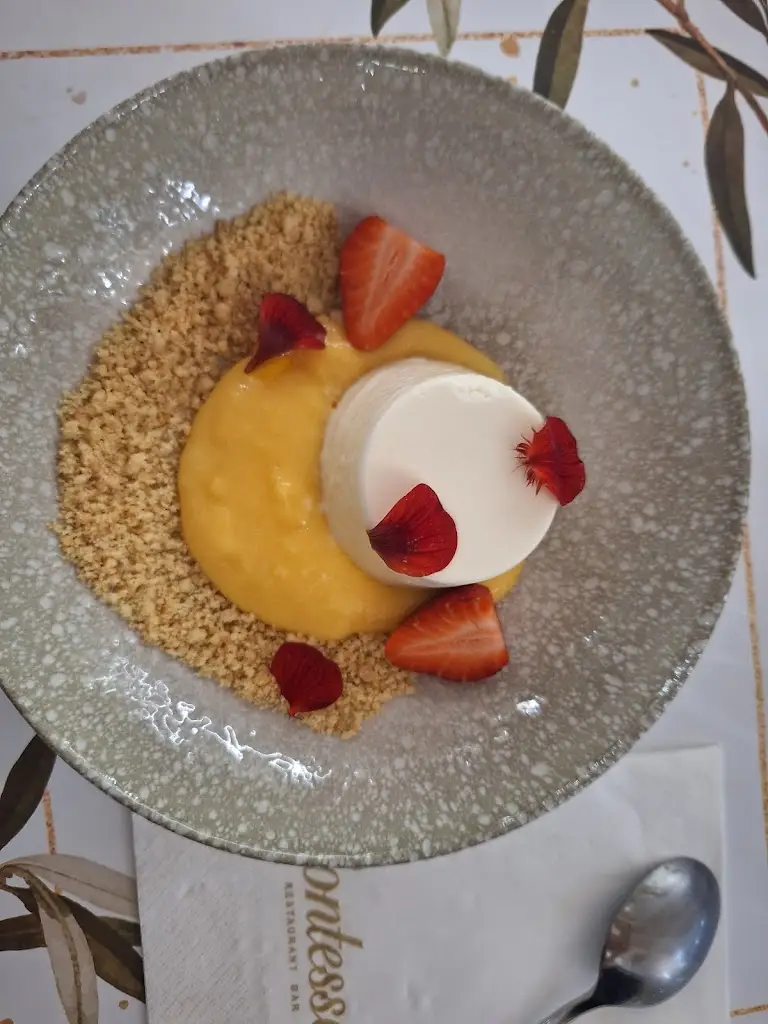 Sarah Pomfret_Contessa Restaurant_Lefkímmi_Bewertung