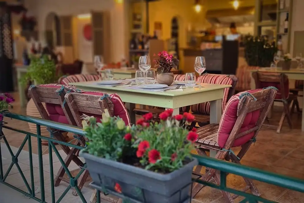 Tomata Corfiot Cuisine Restaurant Restaurant in Lefkímmi