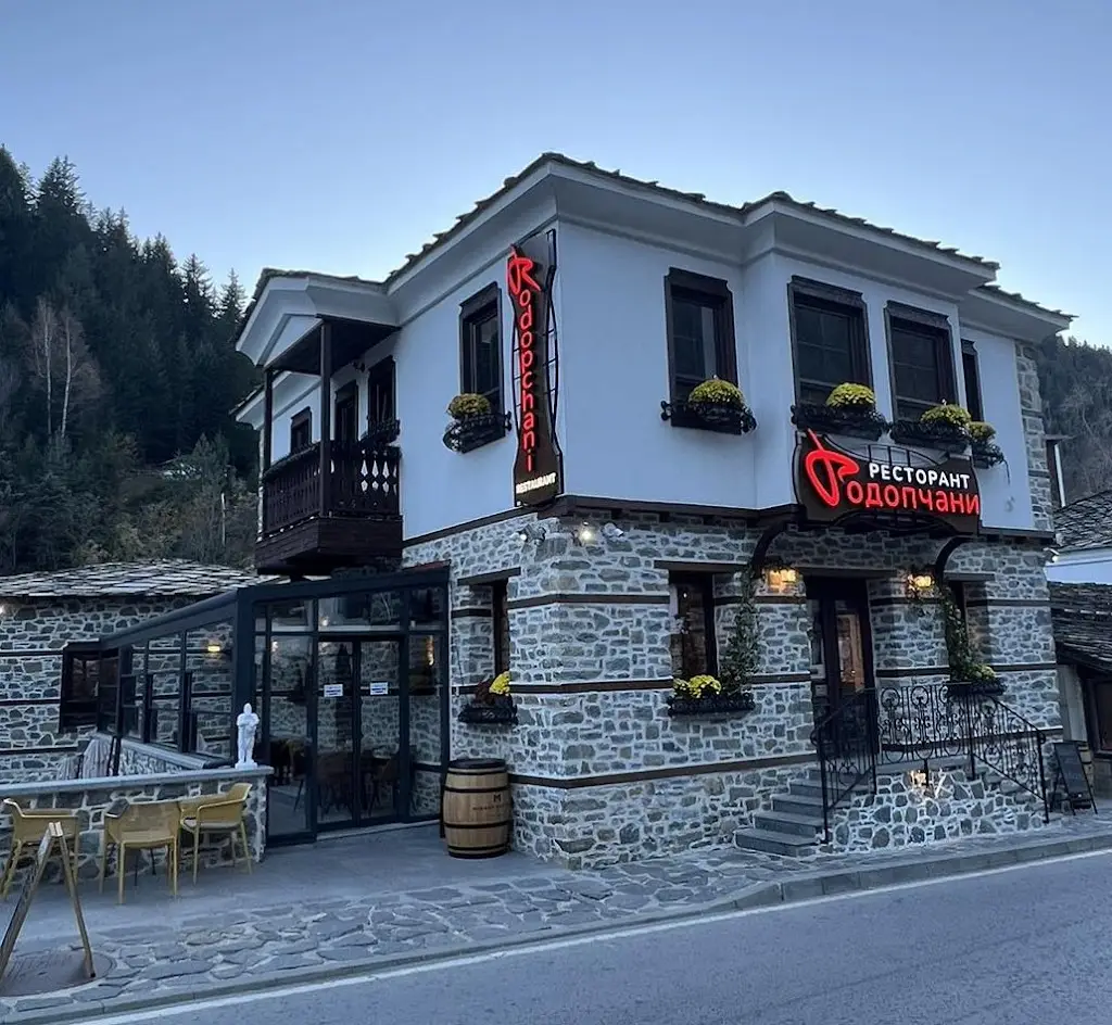 TZES | Μεζεδοπωλείο Restaurant in Lixoúri