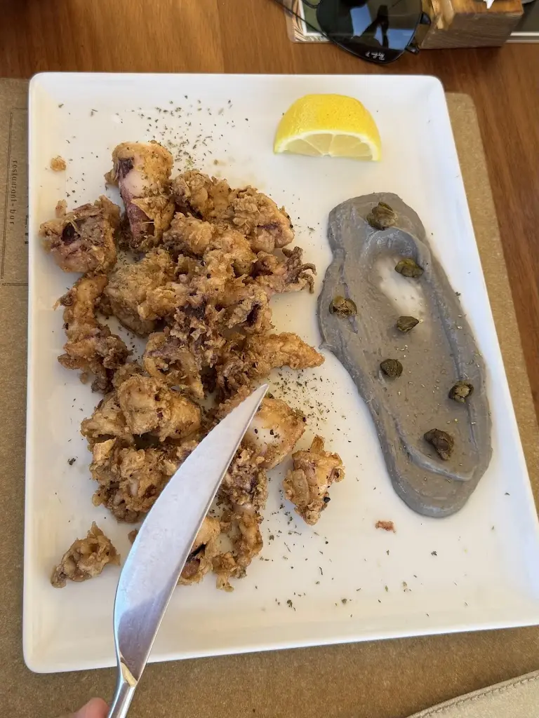 Teodora Kovachka_The Corner - Restaurant Bar_Lixoúri_Bewertung