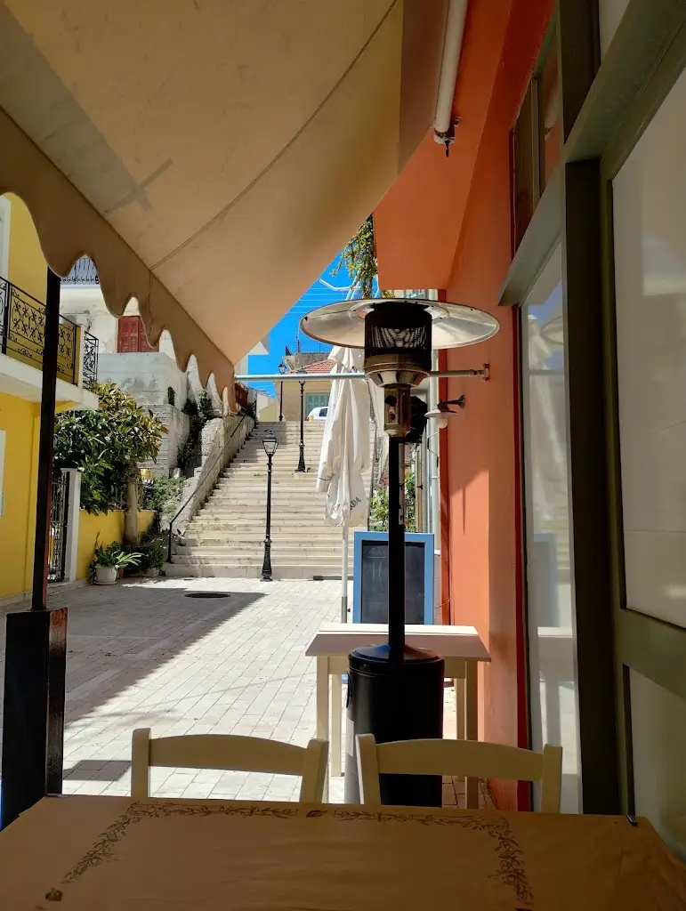 Bryan Riddell_Mimoza_Lixoúri_review