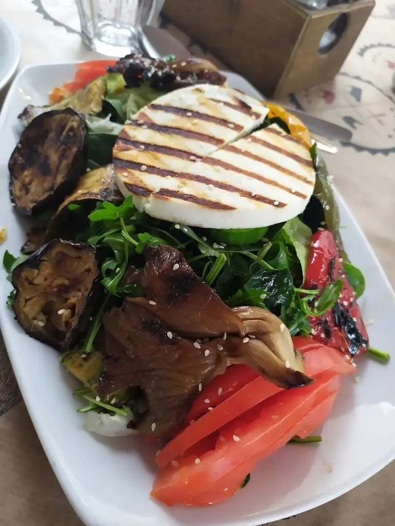 Menü_ΓΕΥΣΕΙΣ ΚΡΕΑΤΩΝ_Keratéa_Bild_6