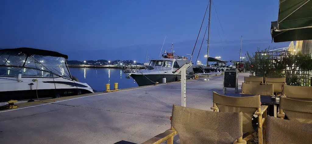 Cameron Baker_COZY I Sports Café & Eaterié | Lixouri, Kefalonia_Lixoúri_review