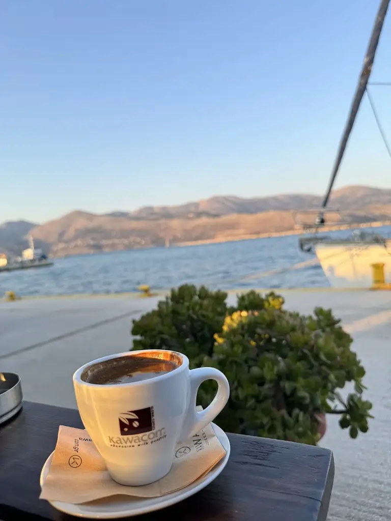 Hessa Y_COZY I Sports Café & Eaterié | Lixouri, Kefalonia_Lixoúri_review