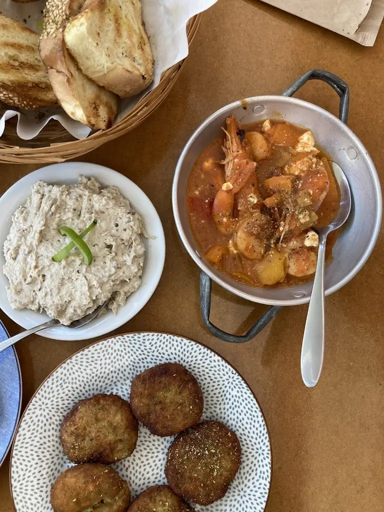 Trupthi_Η Γωνιά - Gonia Mezedopoleio_Lixoúri_Bewertung