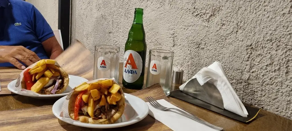 Menü_YOLO ΣπιτοΓυρο_Lixoúri_Bild_6