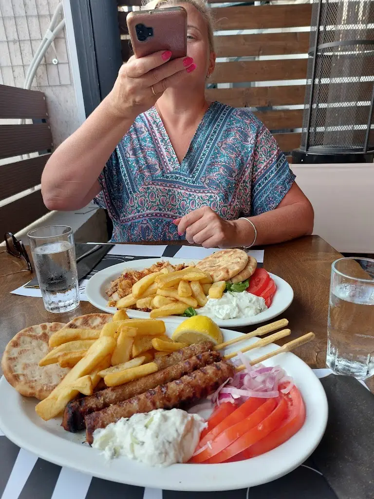 Menü_YOLO ΣπιτοΓυρο_Lixoúri_Bild_7