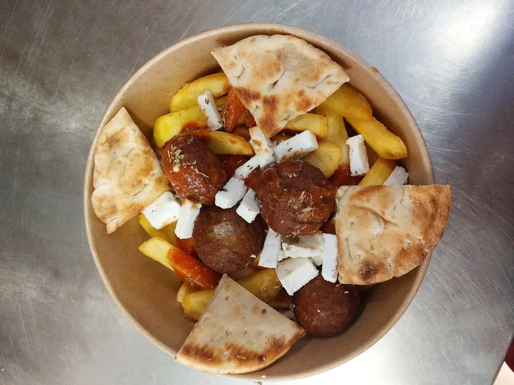 YOLO ΣπιτοΓυρο_Lixoúri_slider_image_2