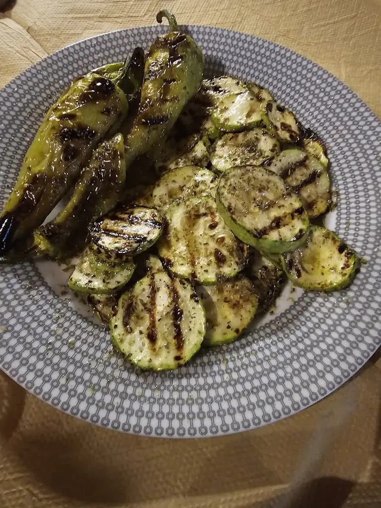 Menü_Παραδοσιακό Ουζερί Το Πέτρινο Της Βιβης_Mouzaki_Bild_9