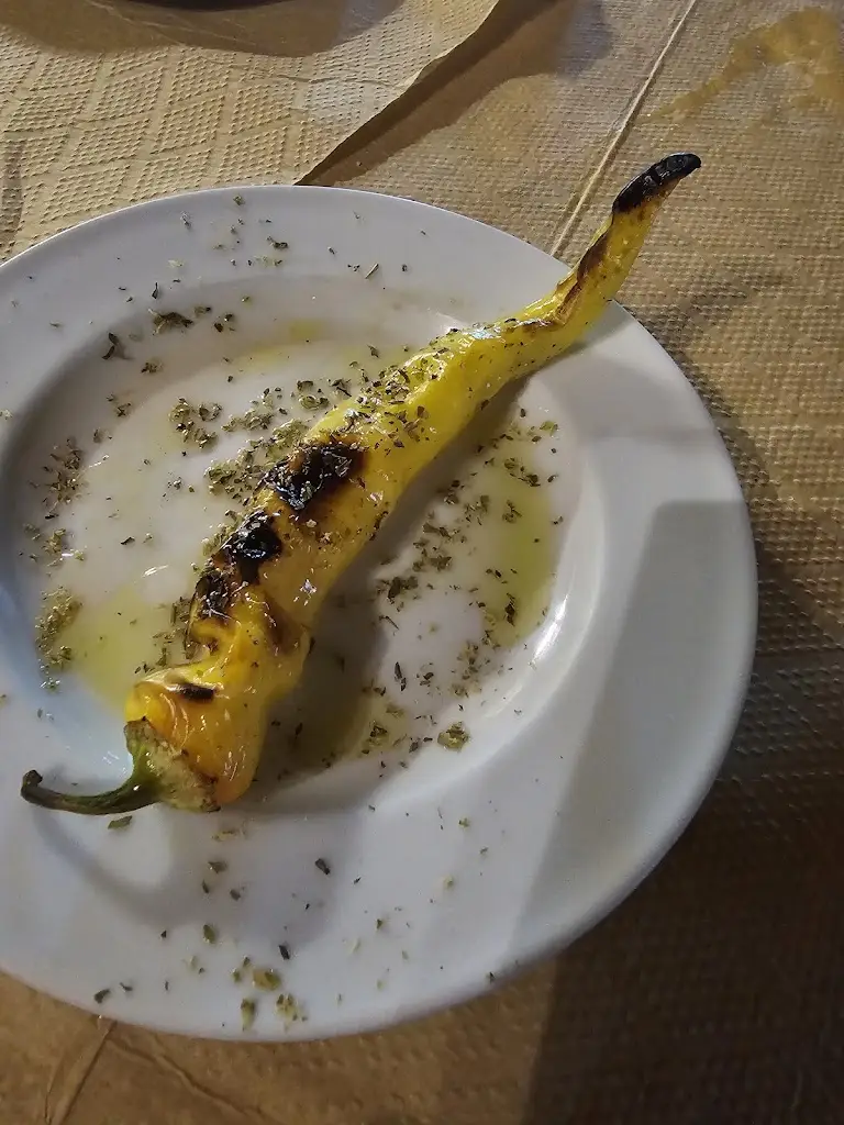 Helen Koliavas_Παραδοσιακό Ουζερί Το Πέτρινο Της Βιβης_Mouzaki_Bewertung