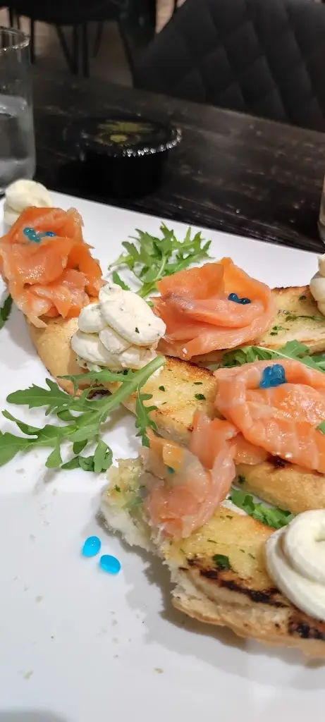 Menu_The Pine_Keratéa_image_2