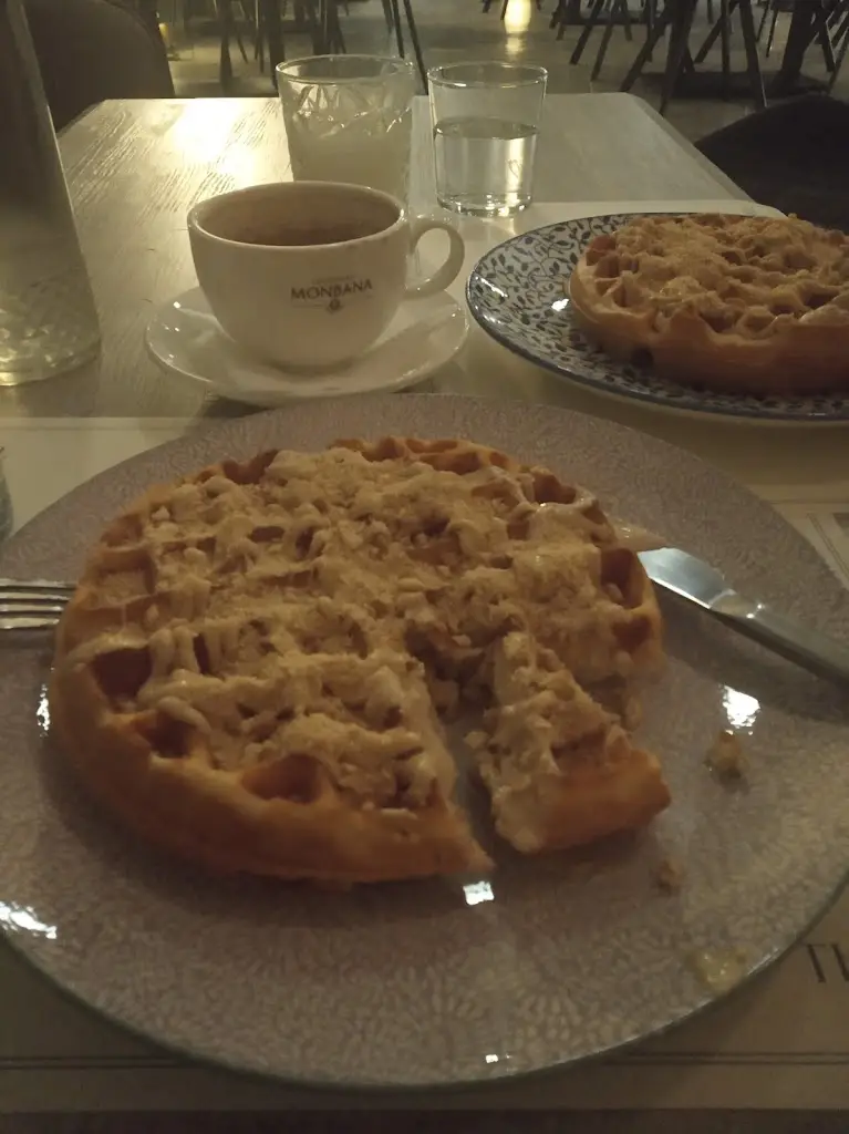 The Pine_Keratéa_slider_image_2