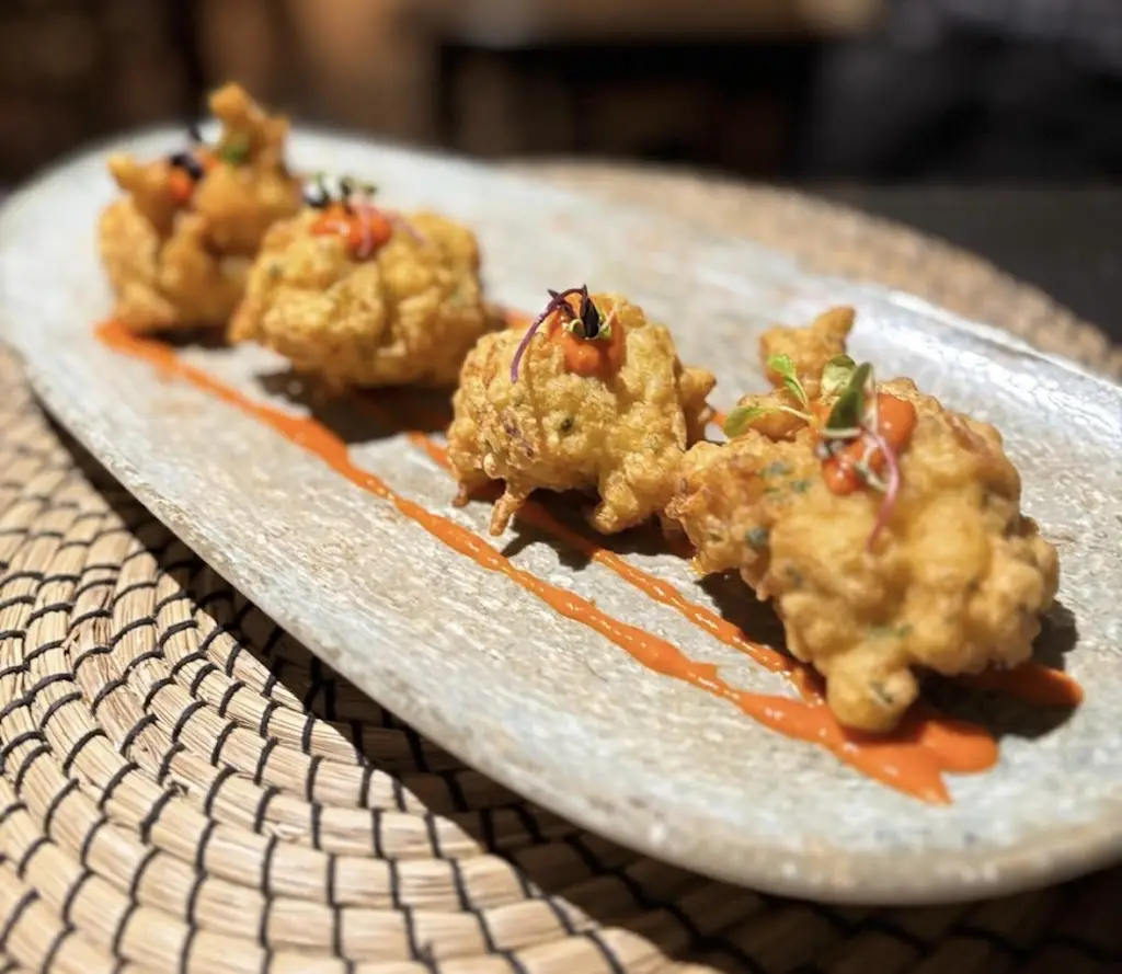 Κεραμαριό Παραδοσιακή Ταβέρνα και Ξενώνες_Mouzaki_slider_image_2