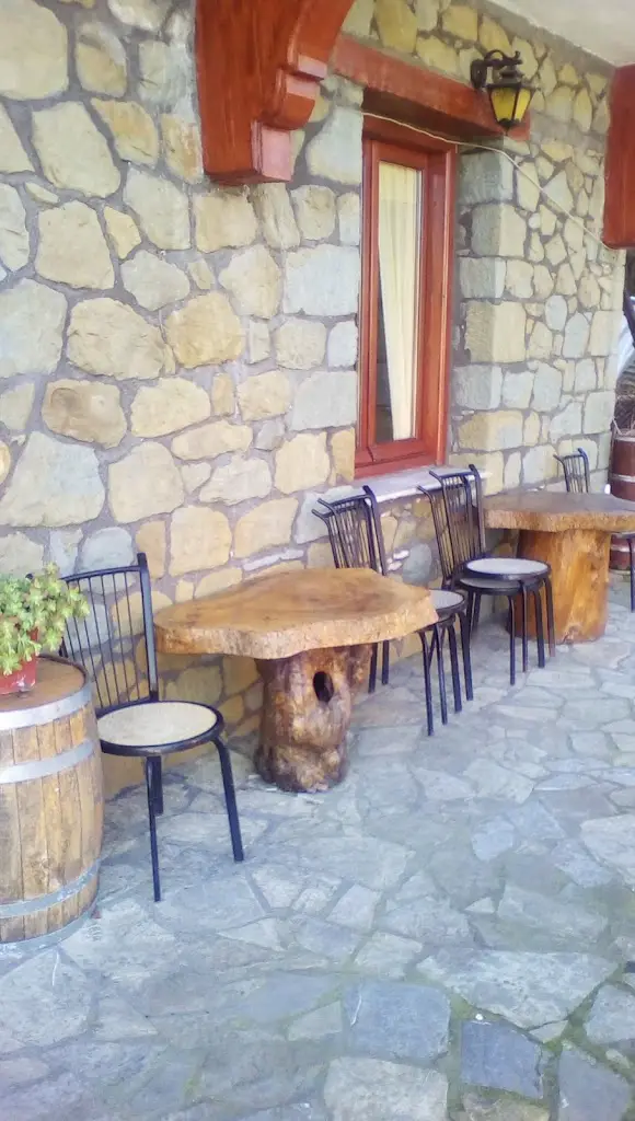 Ταβέρνα Δρακότρυπα (Νυχτερίδα)_Mouzaki_slider_image_2