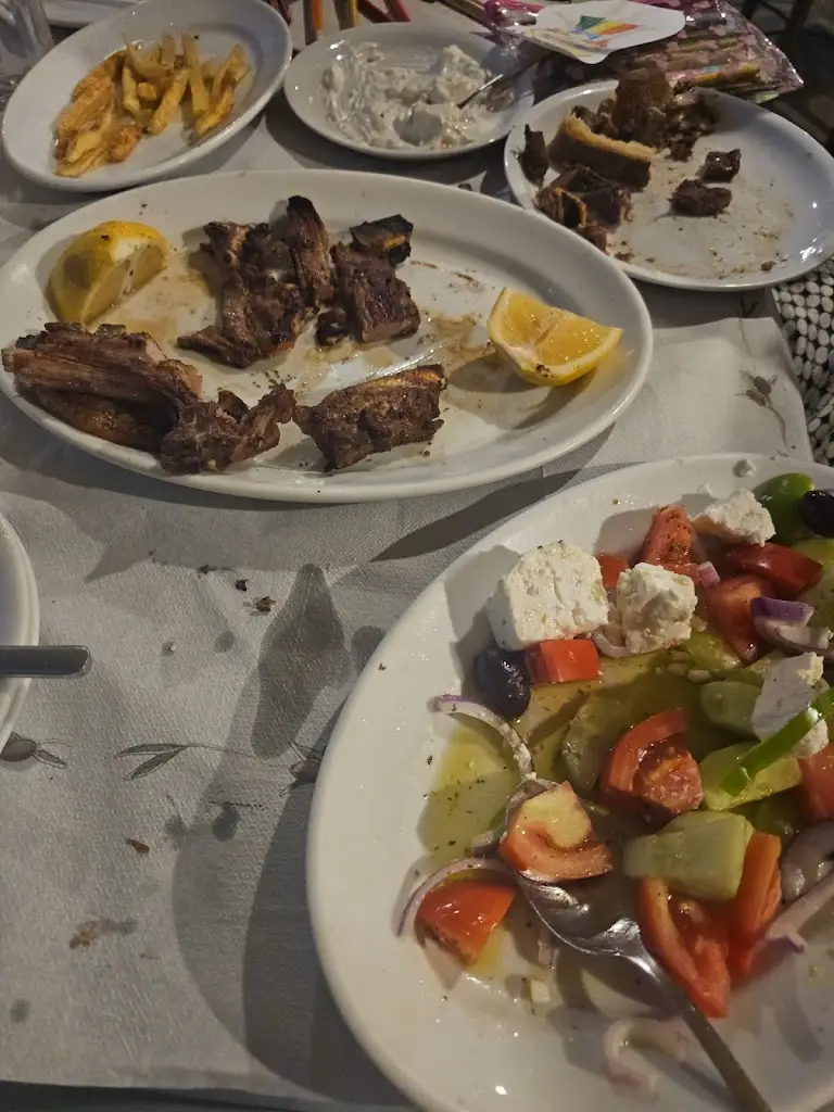 Paul Kubelac_Mpotsolos restaurant_Valsamáta_Bewertung