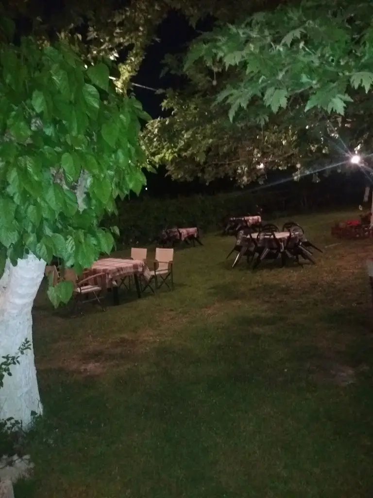 ΨΗΣΤΑΡΙΑ ΟΥΖΕΡΙ ΘΑΛΑΣΣΟΛΥΚΟΣ_Agnanteró_slider_image_3