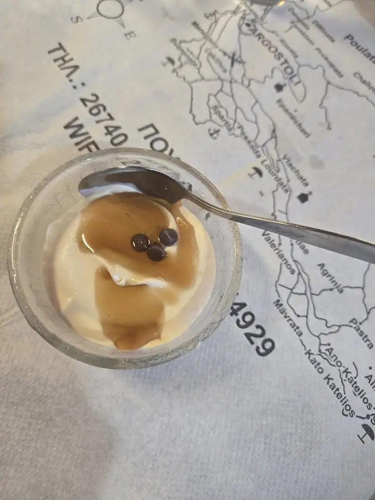 Kayla Greenwood_Robolis Grill Lamb Restaurant_Sámi_review