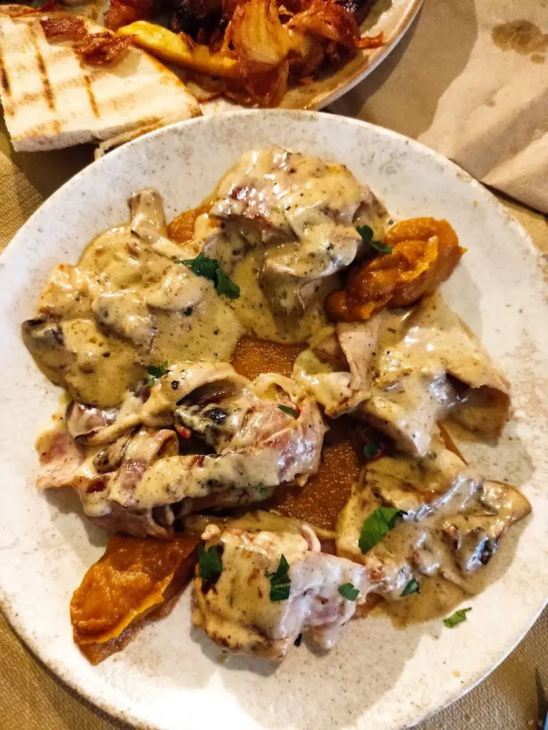 Angelos Chalaris_Mpakáliko_Kardítsa_Bewertung