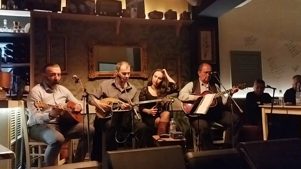 18 ΓΡΑΔΑ τσιπουράδικο μεζεδοπωλείο_Kardítsa_slider_image_2