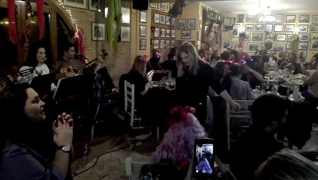 Staphylomeli_Keratéa_slider_image_2