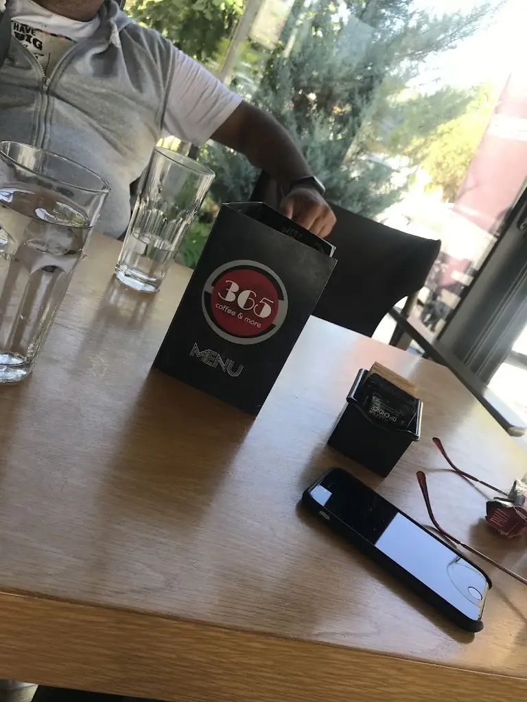 Menü_365 COFFEE & MORE_Mouzáki_Bild_9