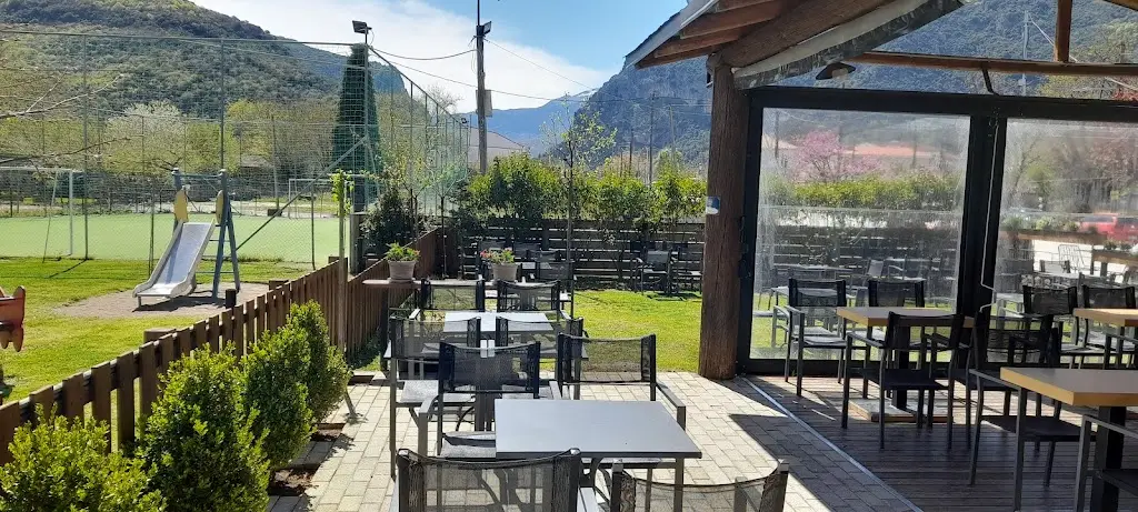 365 COFFEE & MORE Restaurant in Mouzáki