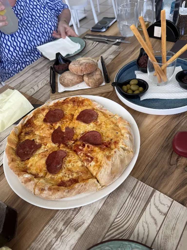 James Oxford_Amboula beach restaurant_Mouzáki_Bewertung